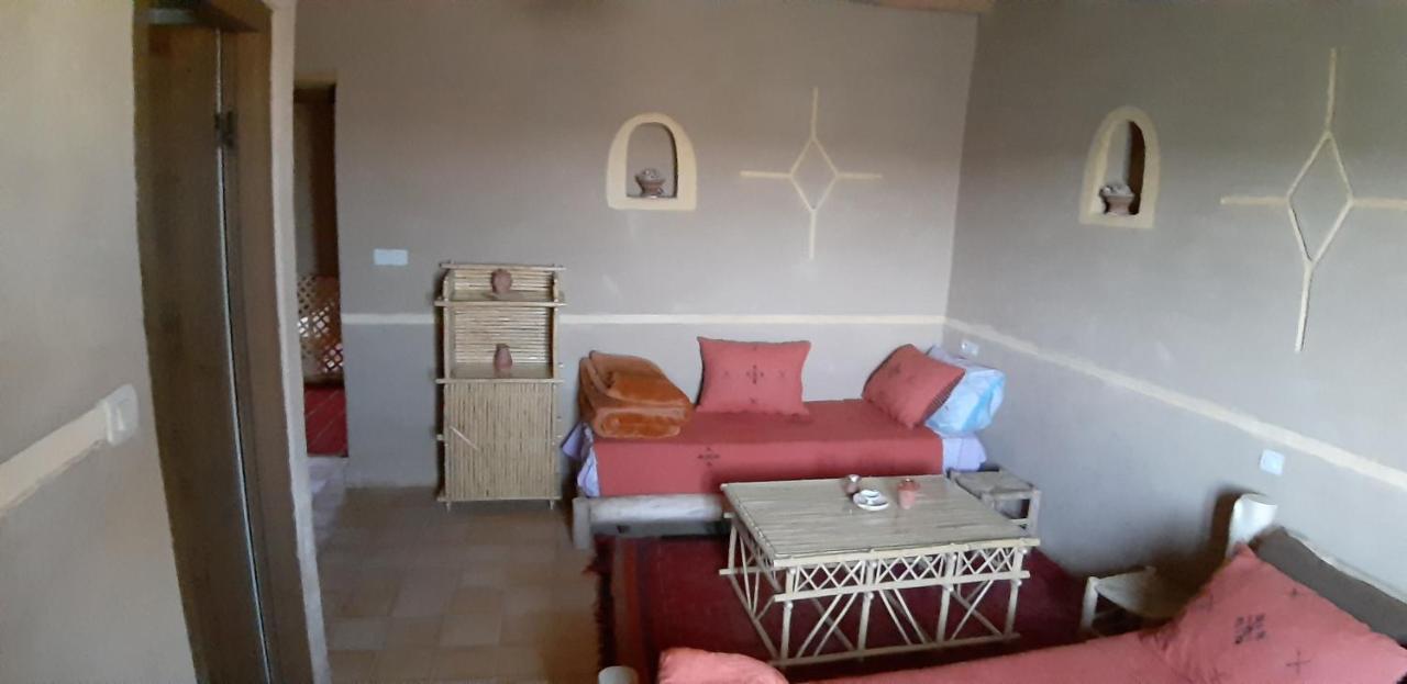 Kasbah Izoran Hotel Миделт Екстериор снимка