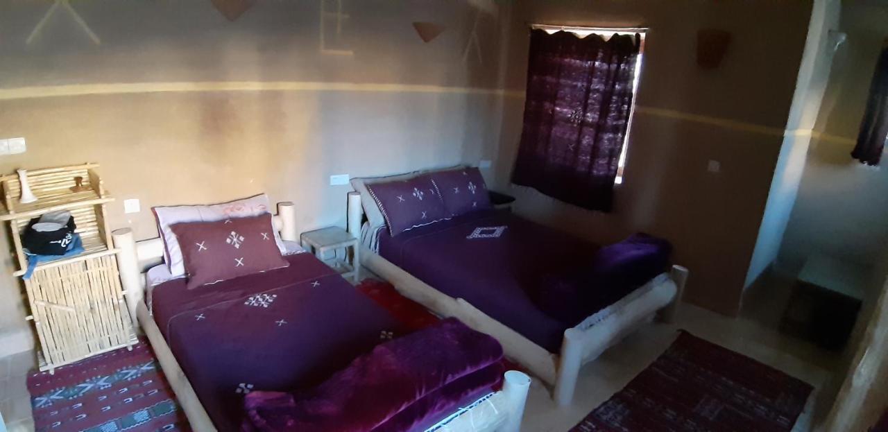 Kasbah Izoran Hotel Миделт Екстериор снимка