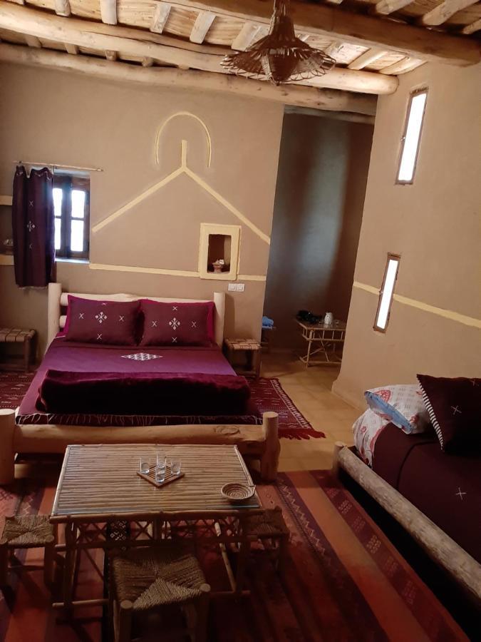 Kasbah Izoran Hotel Миделт Екстериор снимка