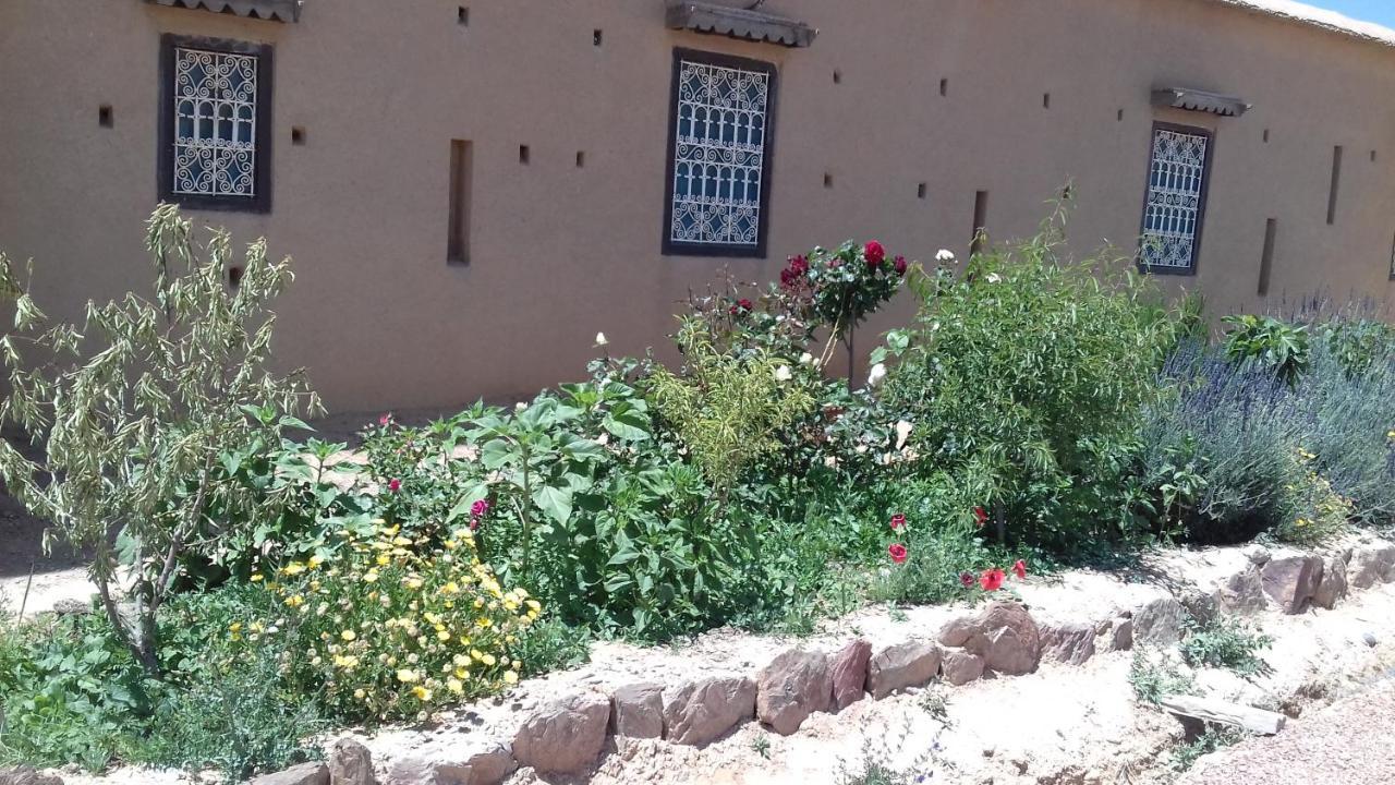 Kasbah Izoran Hotel Миделт Екстериор снимка