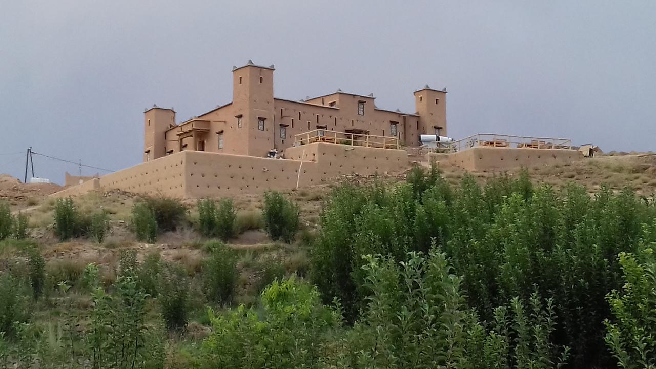 Kasbah Izoran Hotel Миделт Екстериор снимка