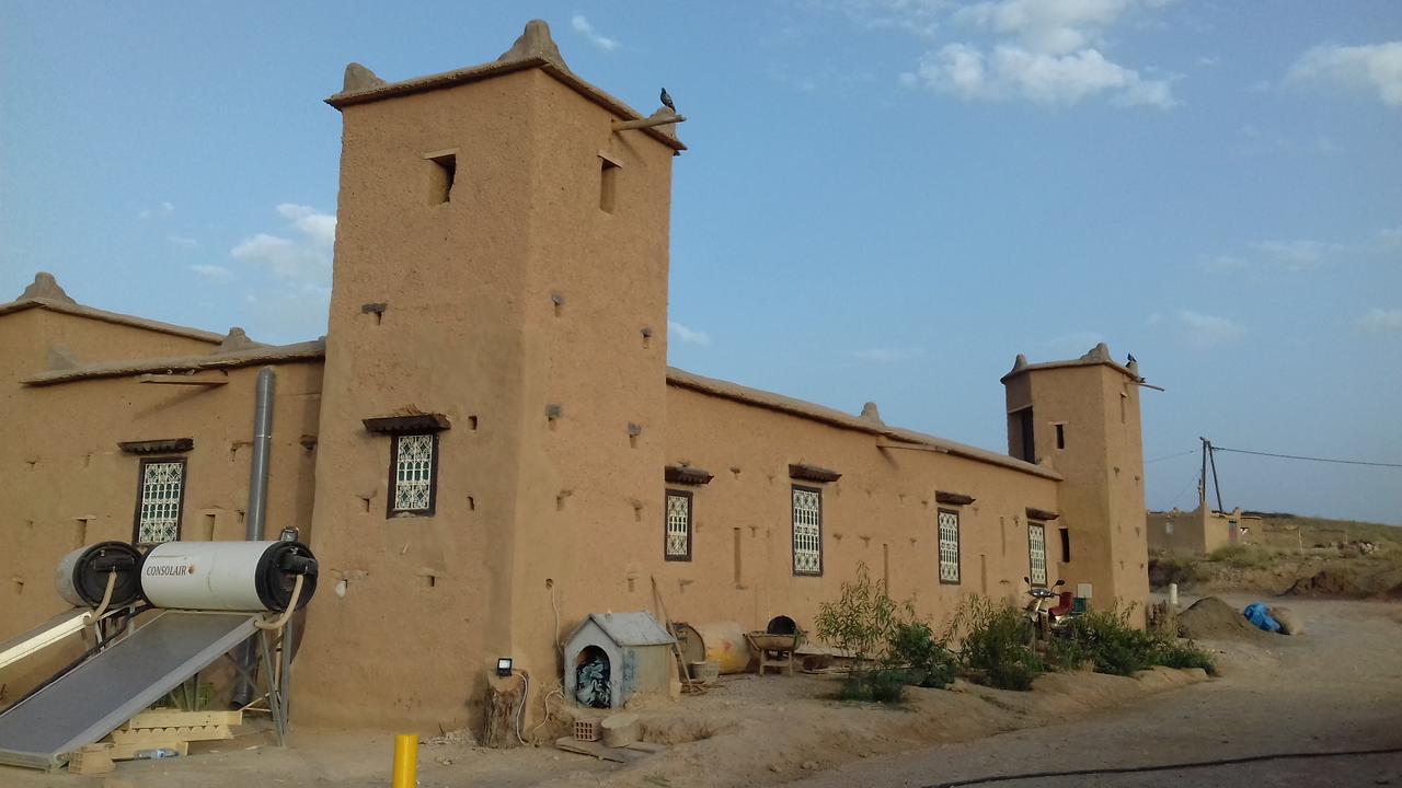 Kasbah Izoran Hotel Миделт Екстериор снимка