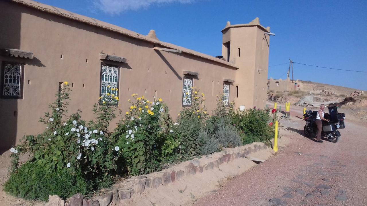 Kasbah Izoran Hotel Миделт Екстериор снимка