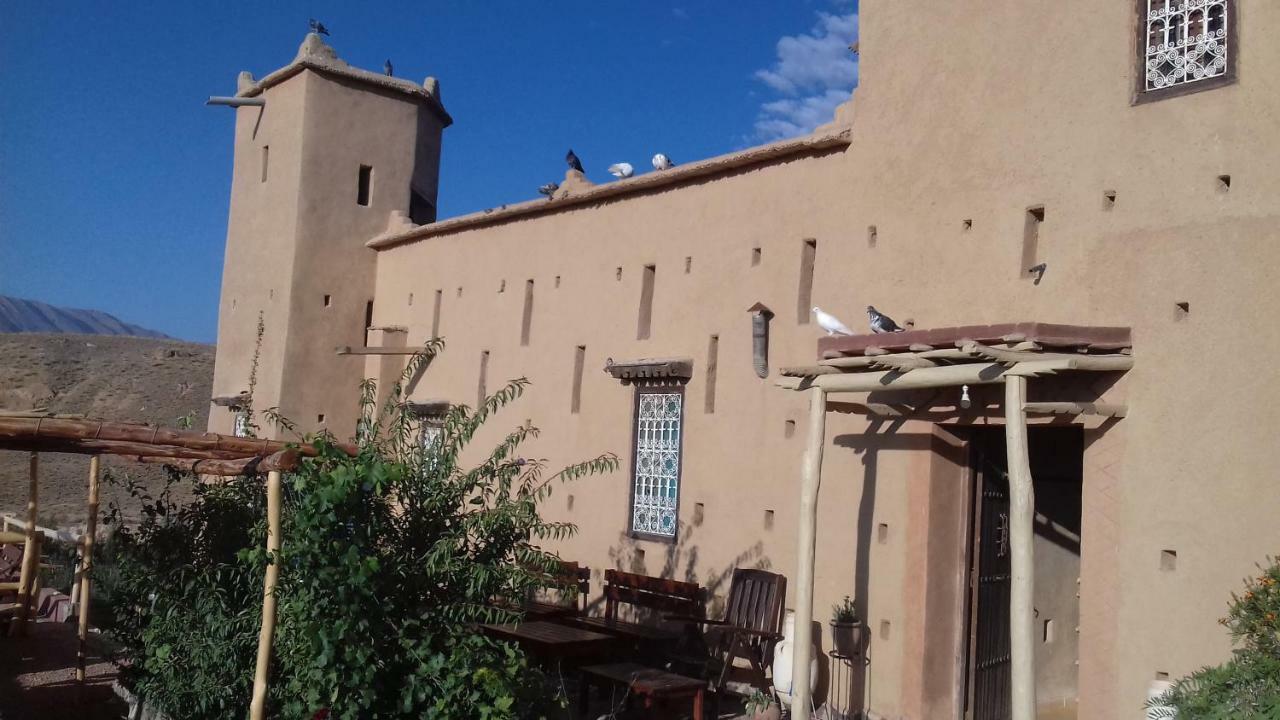 Kasbah Izoran Hotel Миделт Екстериор снимка